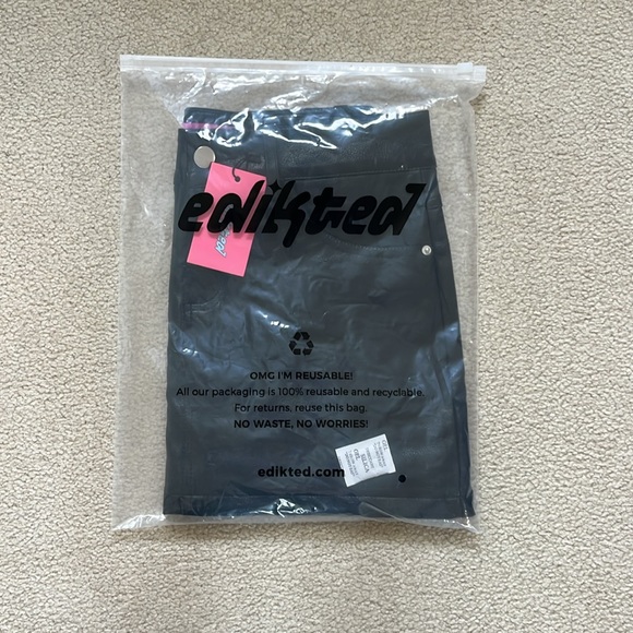 NWT | Edikted | Black Leather Mini Skirt - Picture 6 of 7